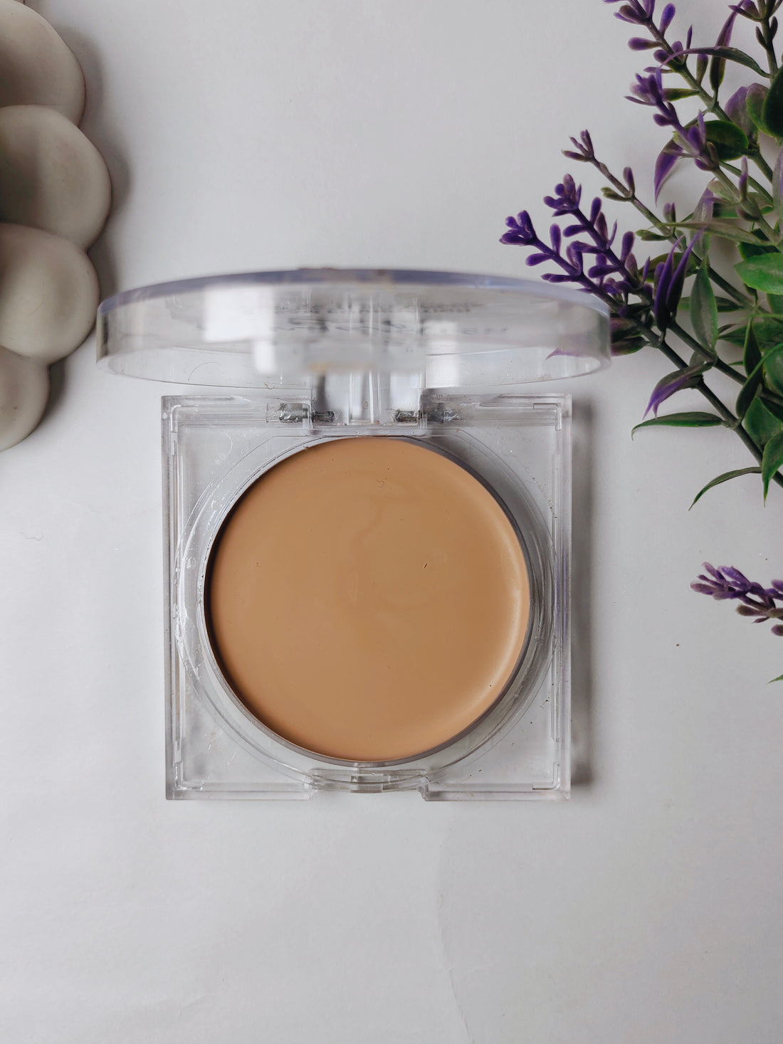 technic balm foundation(fawn shade)