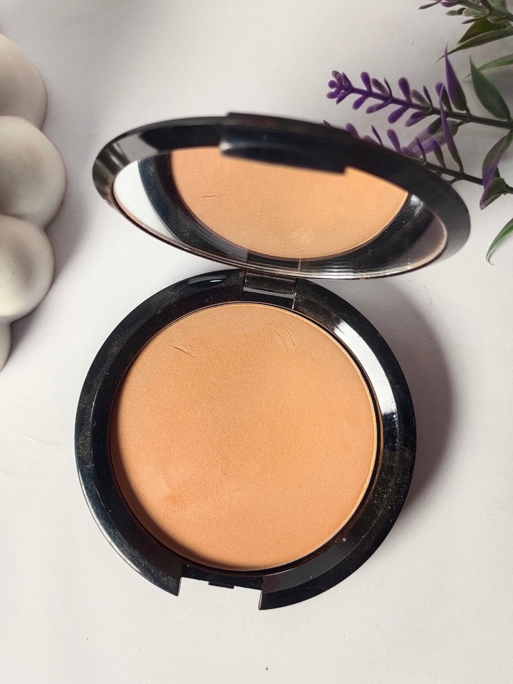 Layla cosmetics bronzer N2 shade