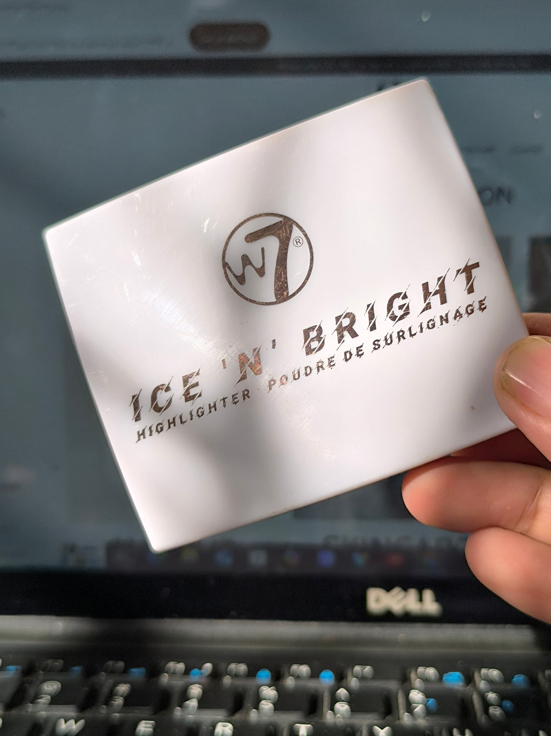 W7 ice N Bright highlighter