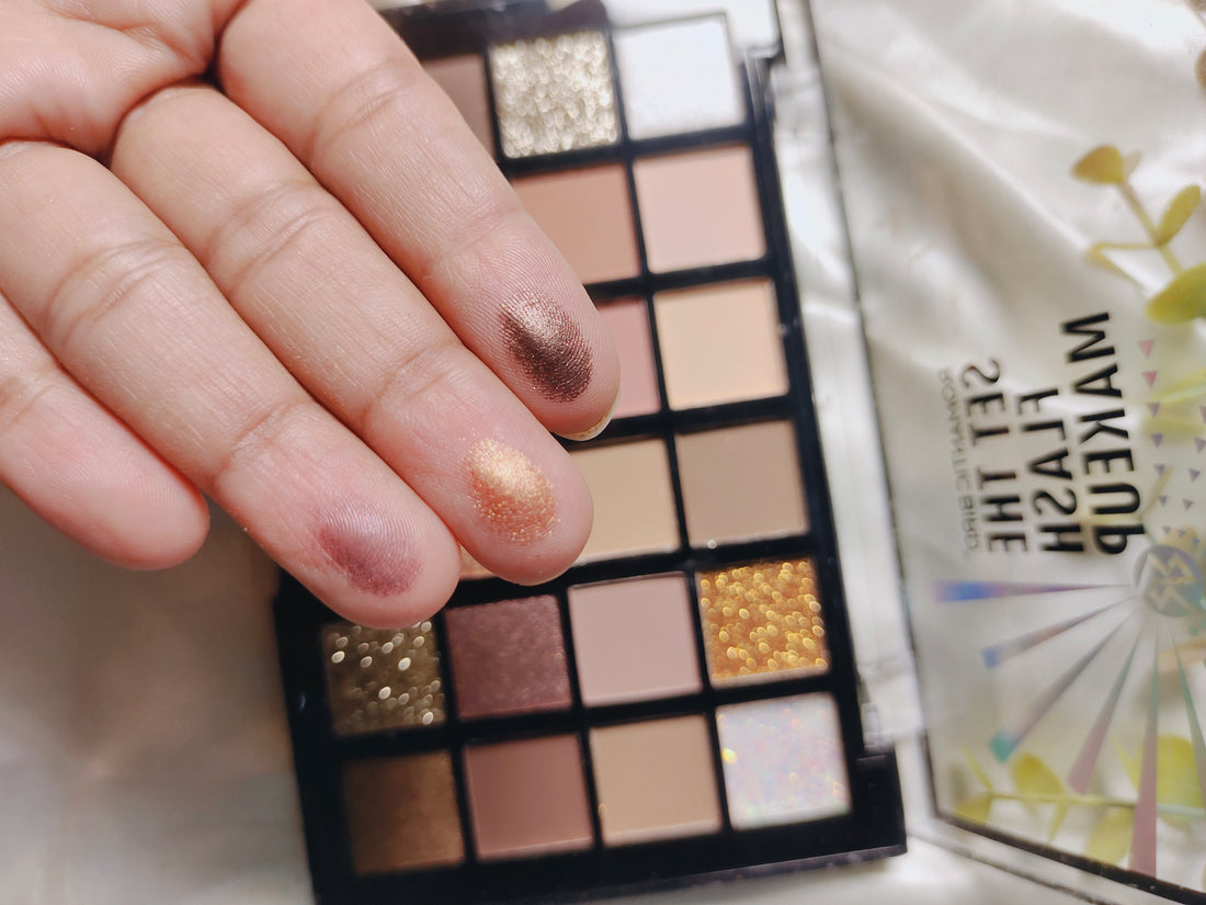 Romantic bird eyeshadow palette