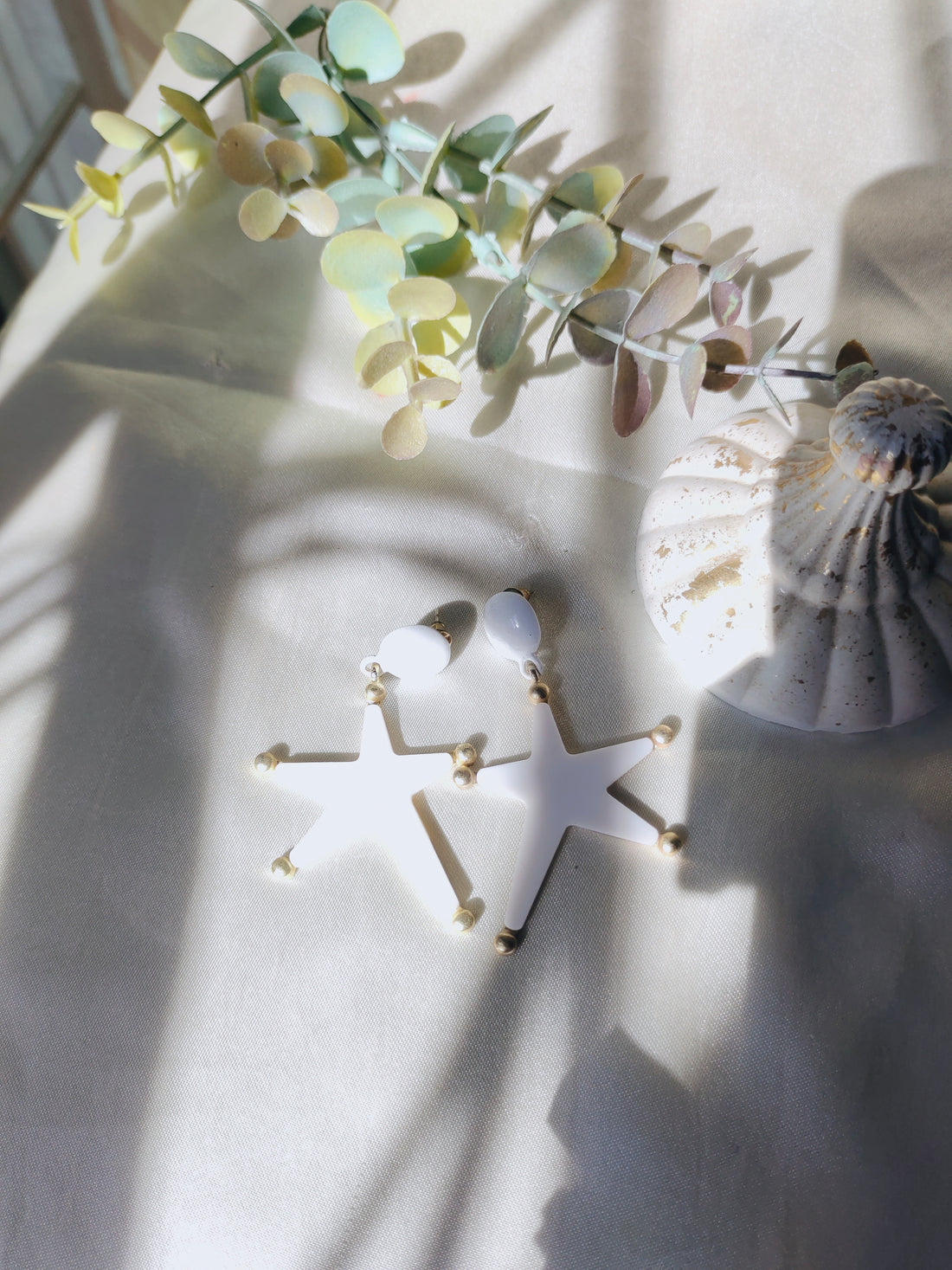 White star earrings