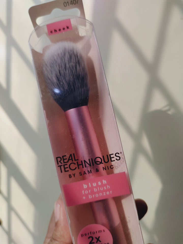 Real technic blush and bronzer brush