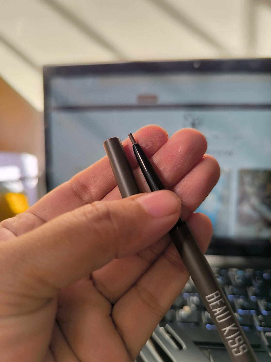 Beau kiss eyebrow pencil with refiller