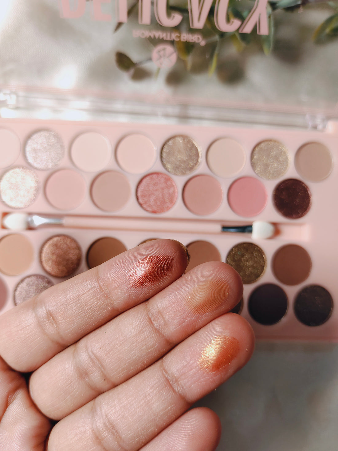 Romantic bird delicacy fashion eyeshadow palette