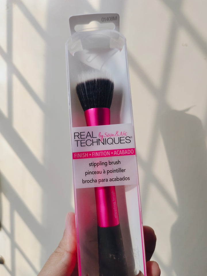 Real technic stipping brush