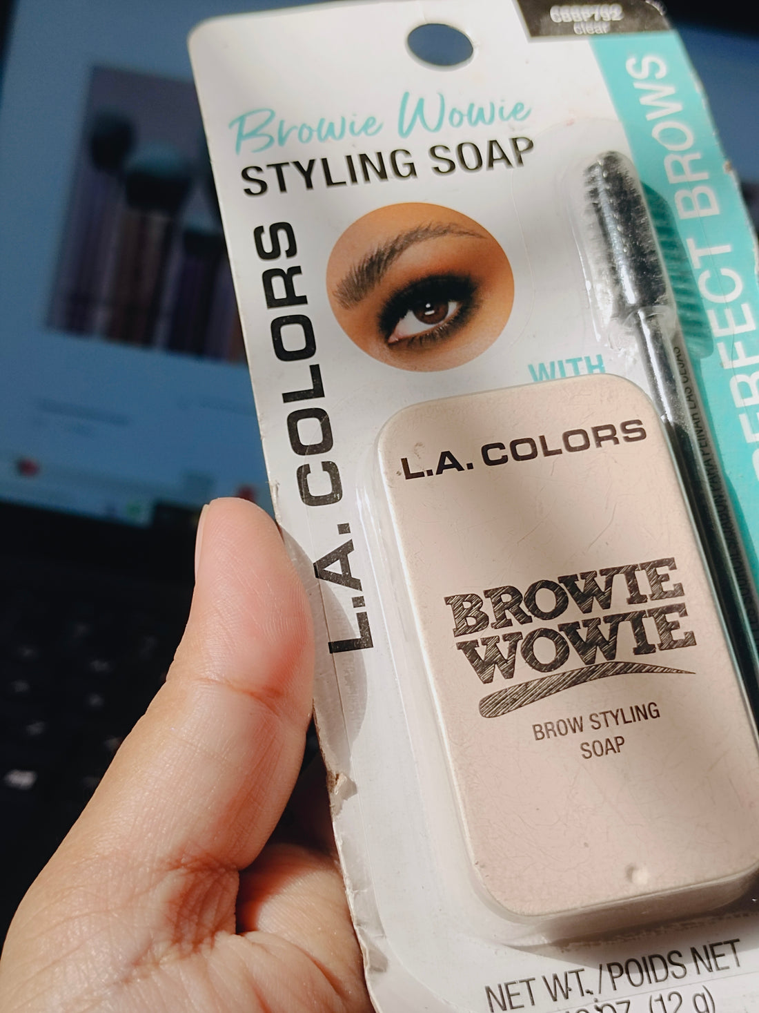 L A colour browie wowie brow soap