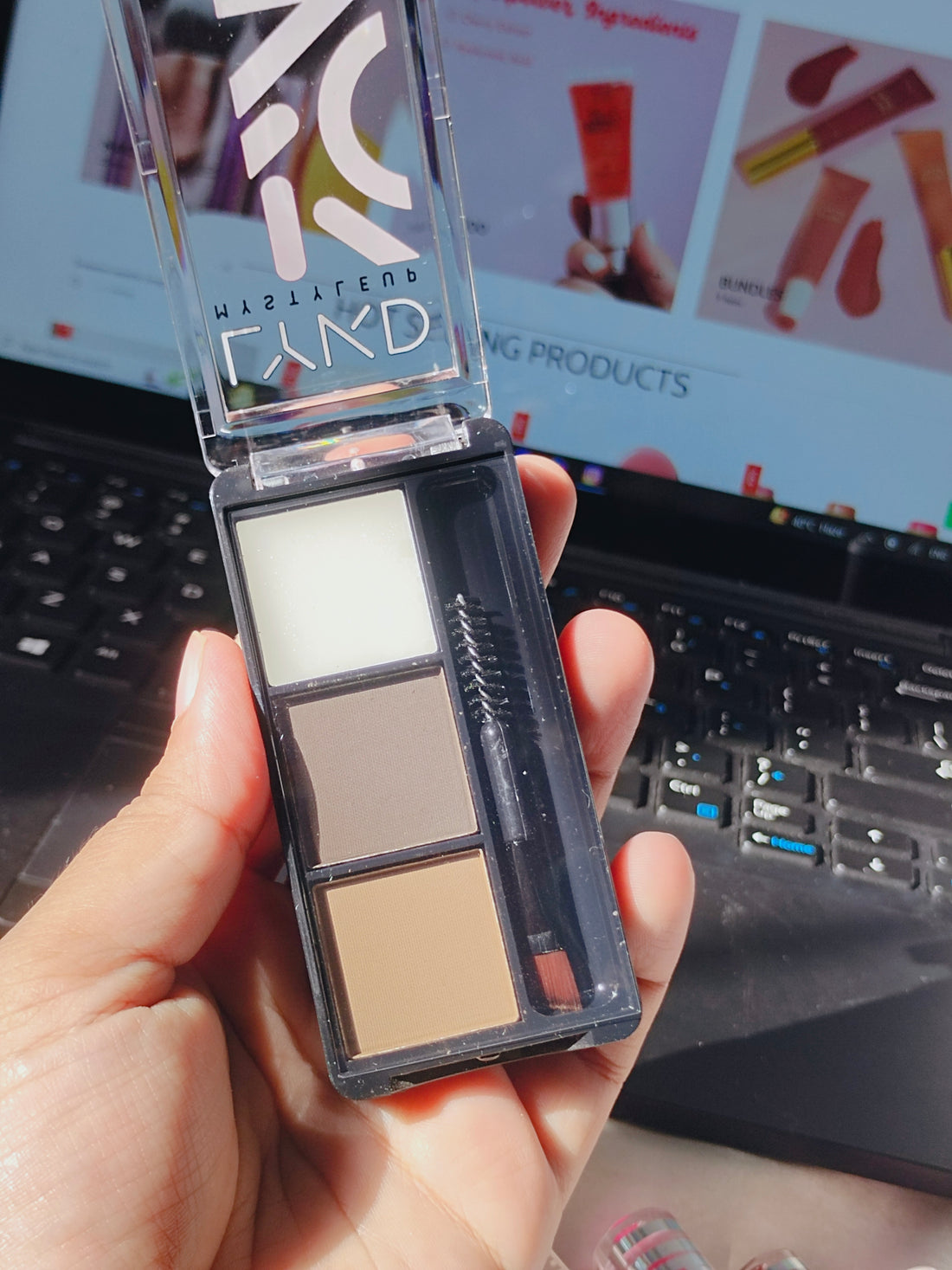Lykd eyebrow pallet