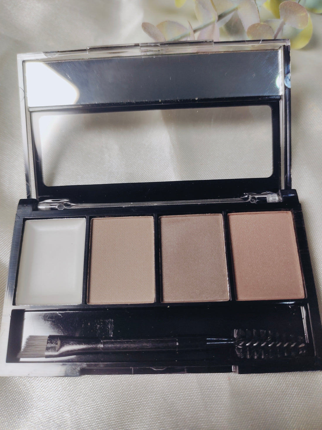 Bliss eyebrow sculpting kit