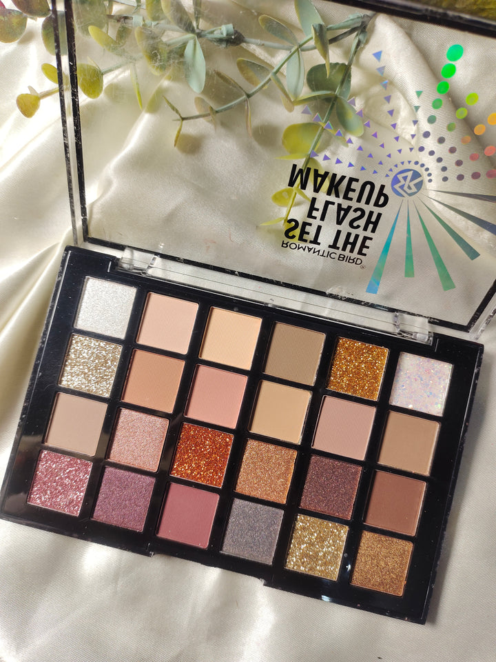 Romantic bird eyeshadow palette