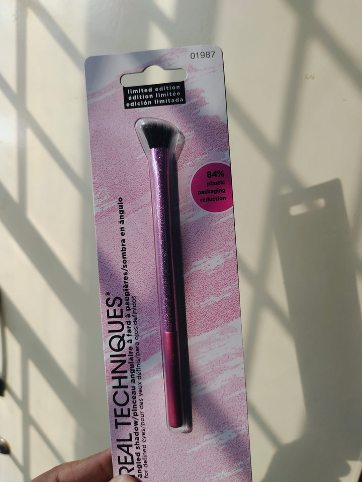 Real technic angles eyeshadow brush